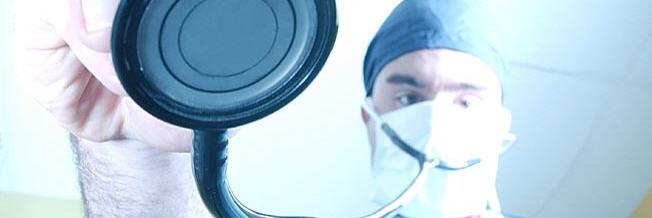 Anästhesist mit Stethoskop